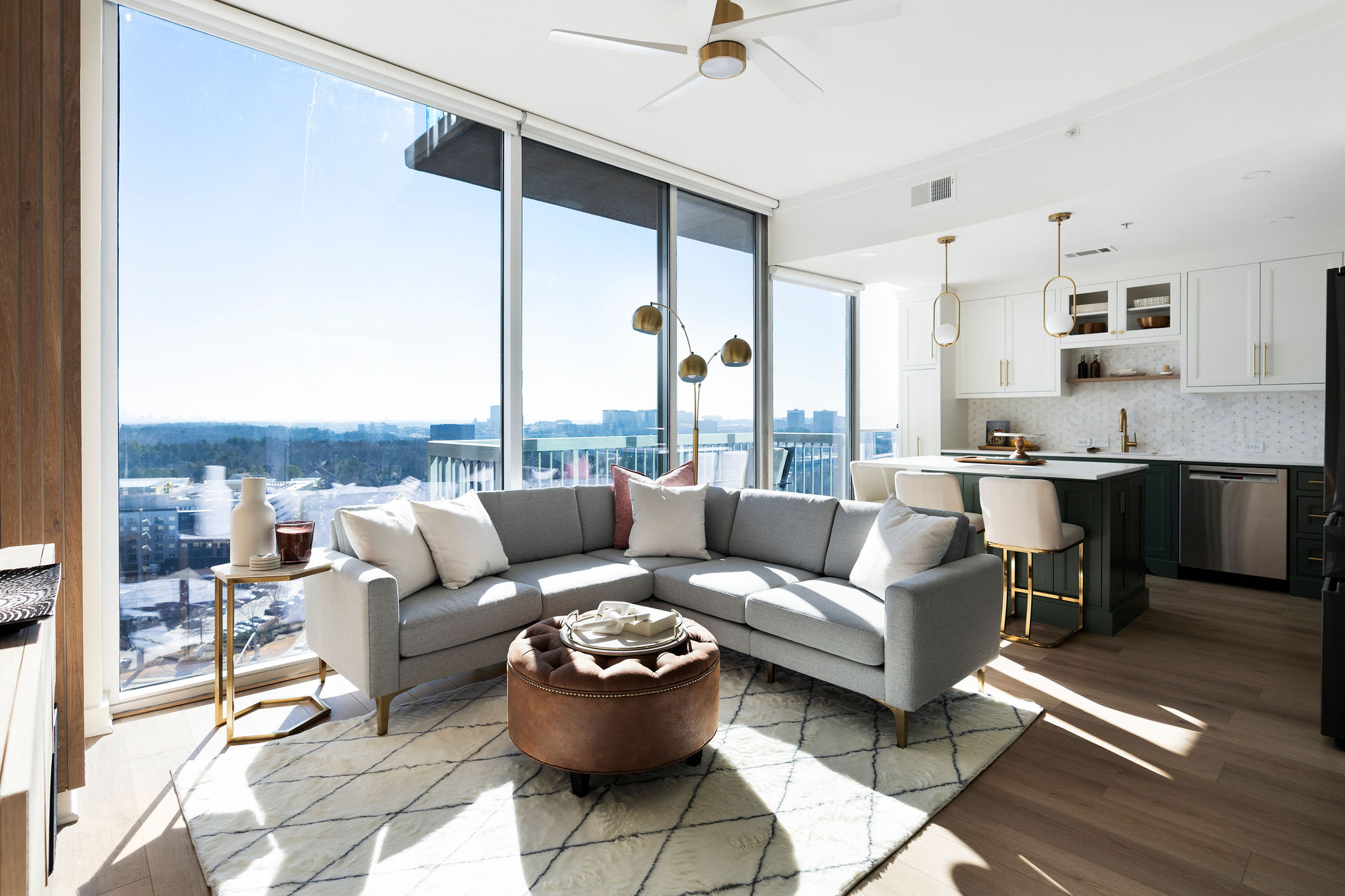 Penthouse Rentals With Craftsman Style photo